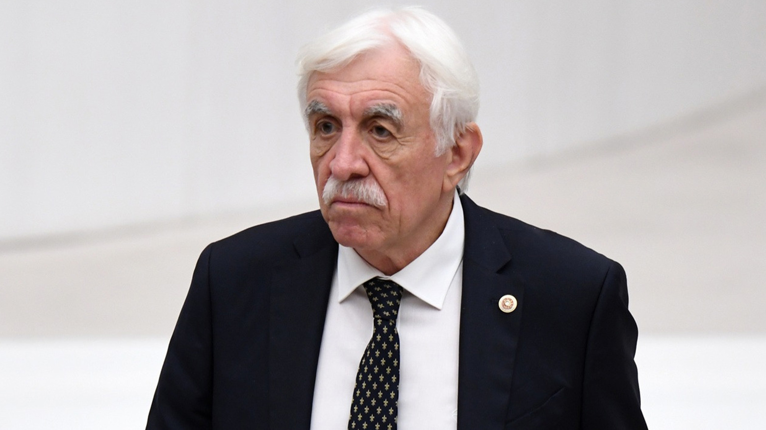 Cengiz Çandar: Yasayên pêvajoya aştiyê dê di Gulan an Hezîranê de bên derxistin