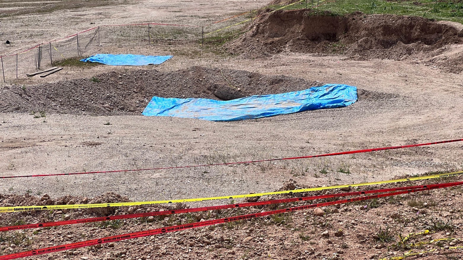 سێ گۆڕی بەکۆمەڵ هەڵدرانەوە و رووفاتی پێشمەرگە و ئافرەت و منداڵیان تێدایە