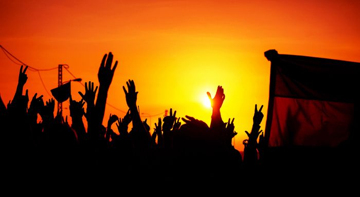 ظِلالُ الحكم و ضَلاله