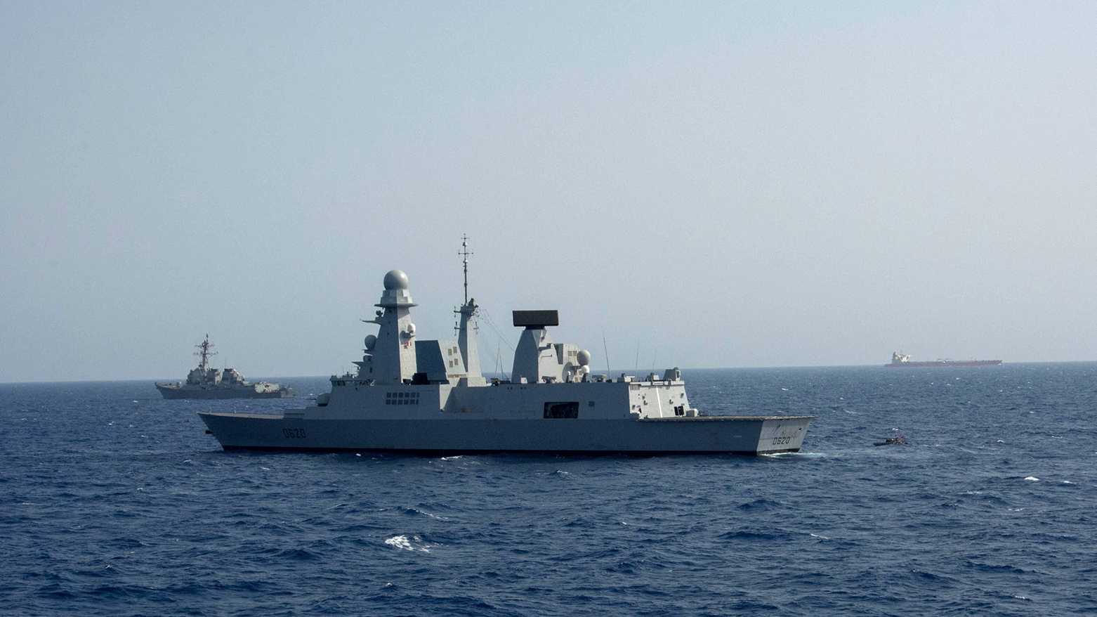 سێنتکۆم: کەشتی جەنگی مەیسۆن لە رۆژهەڵاتی ناوەڕاست جێگیر دەکات