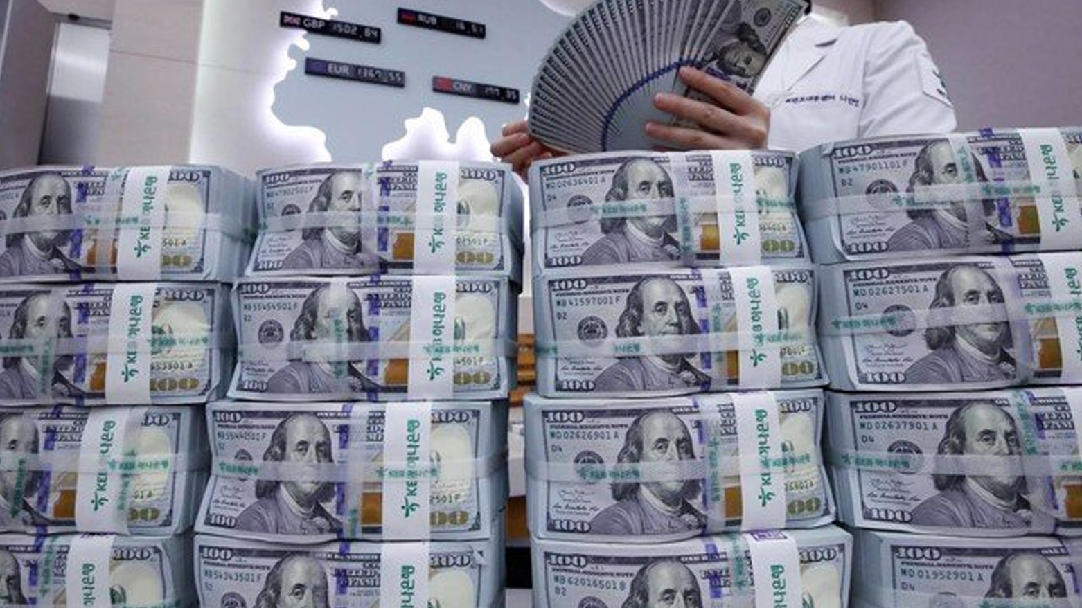 ئاژانسی تەسنیم: تاران و ئەمریکا دانوستان لەسەر پارە بلۆککراوەکان دەکەن