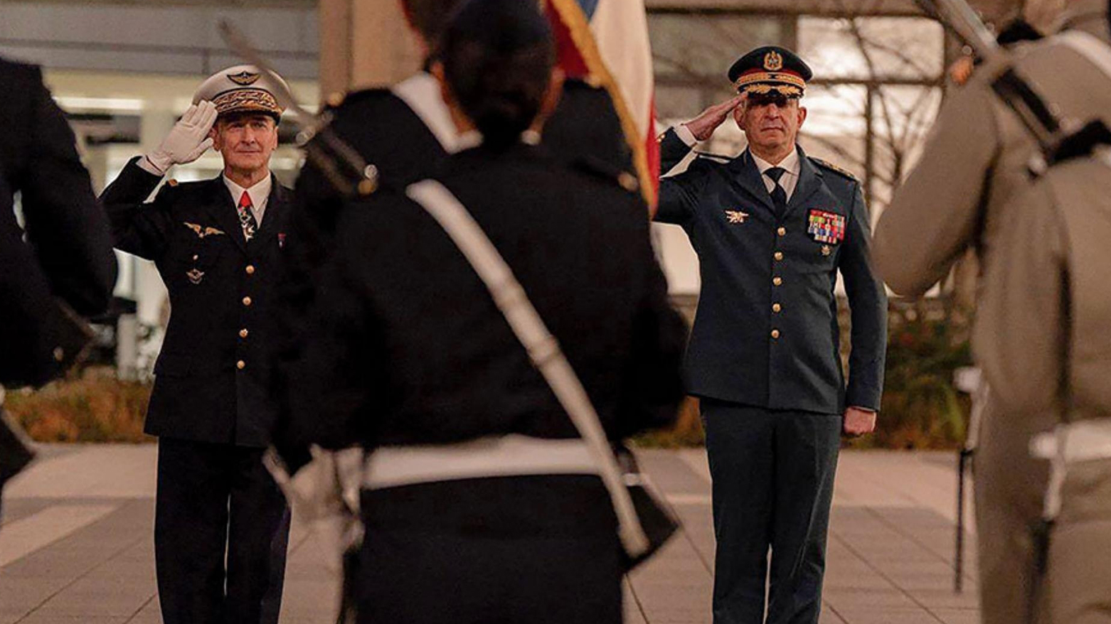 Lebanese Army Commander General Rodolph Haykal, R, being received by his French counterpart, Chief of the French Armed Forces General Fabien Mandon, Paris, France, December 17, 2025. (Photo: MTV)