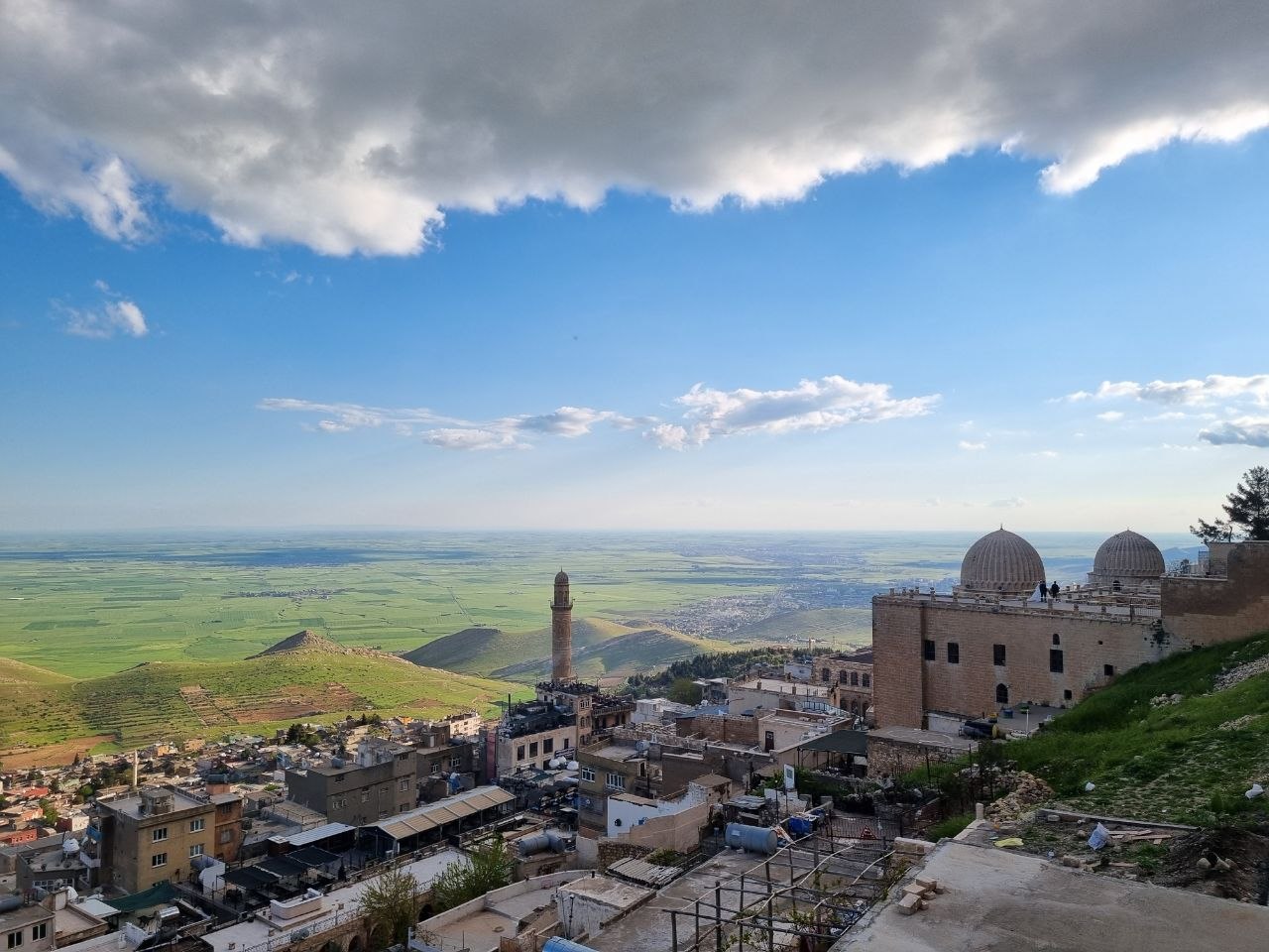 ماردين.. مدينة التاريخ المتربعة على سفوح الجبال