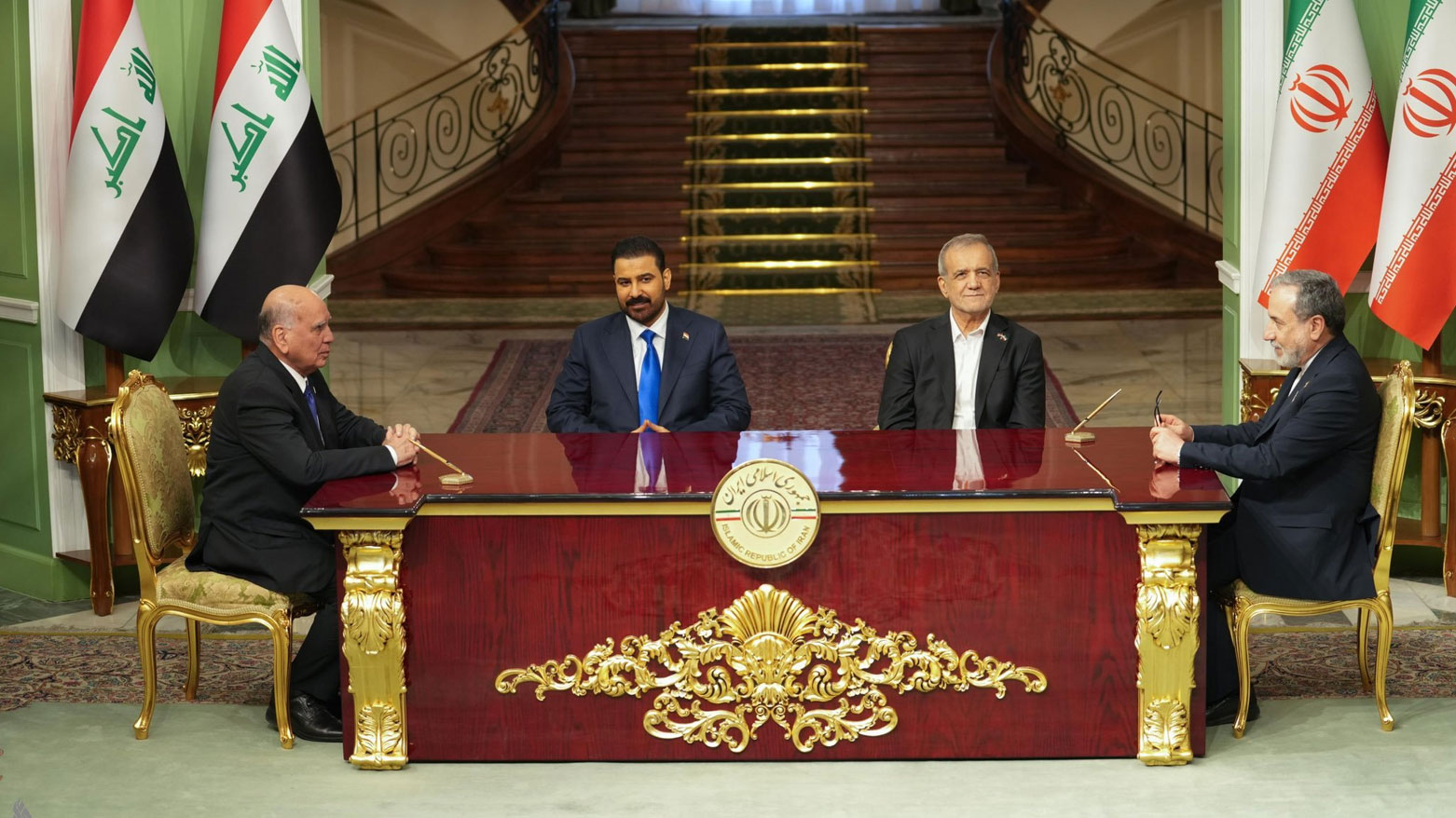 Iraq's Prime Minister al-Zaidi (C-L) and Iranian PResident Masoud Pezeshkian (C-R) alongside Foreign Ministers of Iraq and Iran, Fuad Hussein (L) and Abbas Araghchi (R). (Photo: INA)