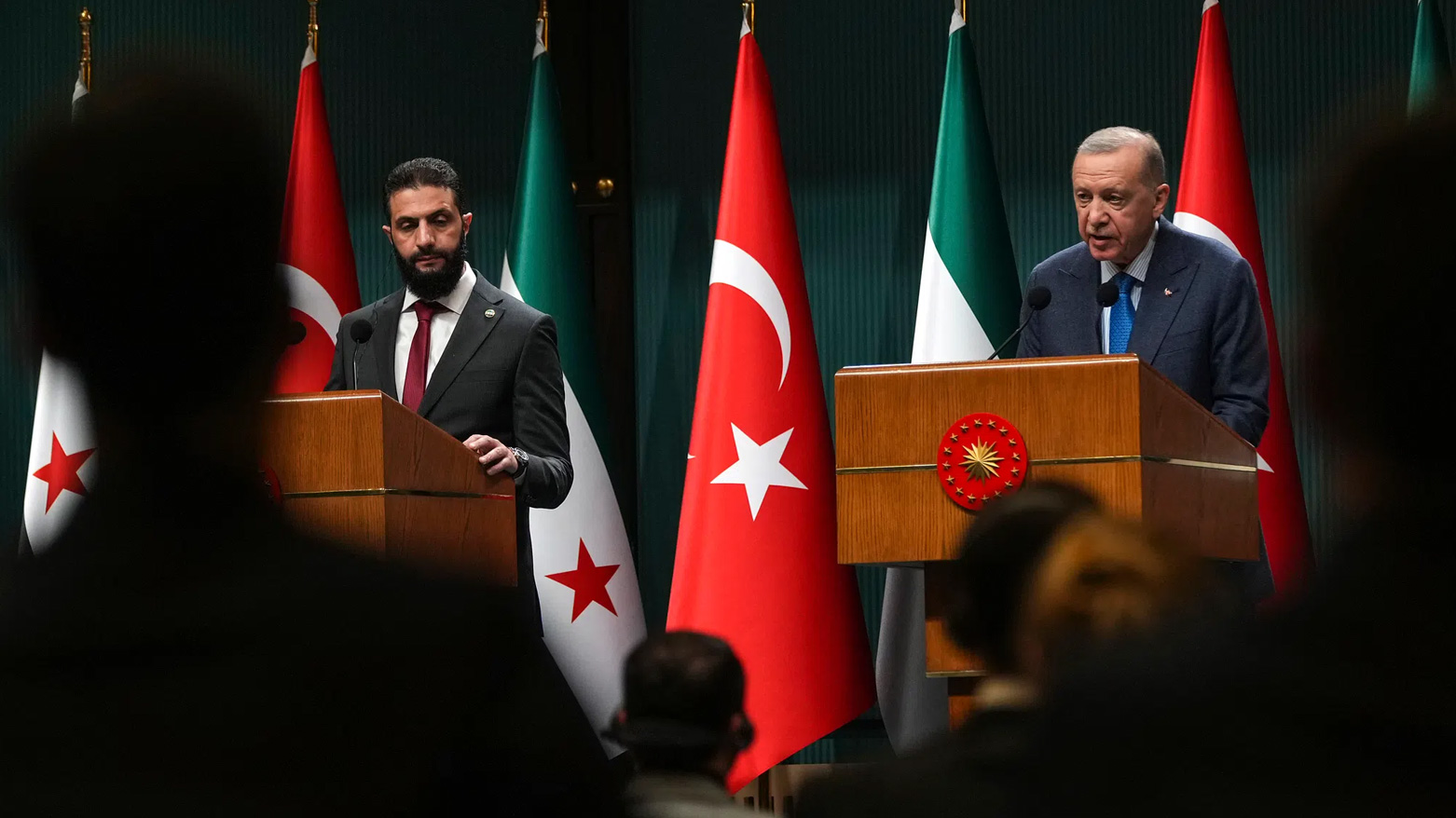 Turkish President Recep Tayyip Erdogan(R), and Syria's President Ahmad al-Sharaa (L), hold a joint press conference at the presidential palace in Ankara, Türkiye, Feb. 4, 2025. (AP)