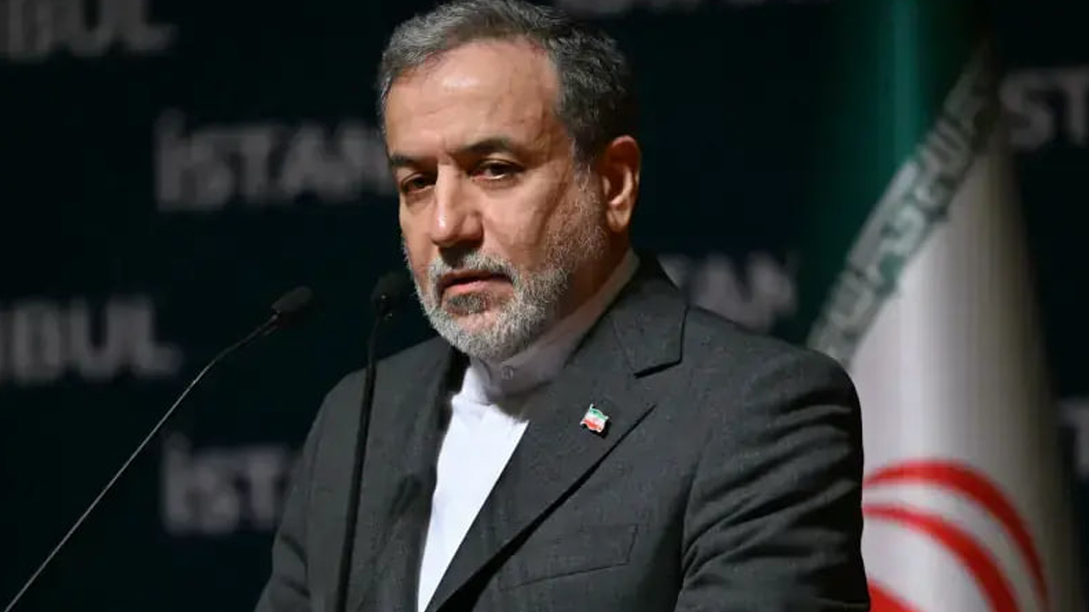 عێراقچی: سەپاندنی گوشار بێسوودە و گەڕانەوە بۆ دیپلۆماسی ئەستەم نییە