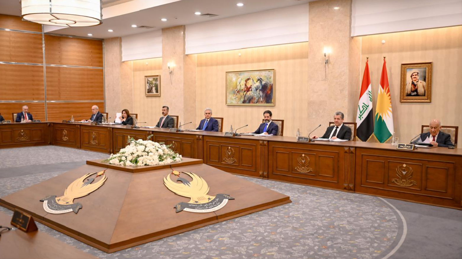ئەنجوومەنی وەزیران بە سەرپەرشتیی سەرۆکوەزیران مەسرور بارزانی لە کۆبوونەوەدایە