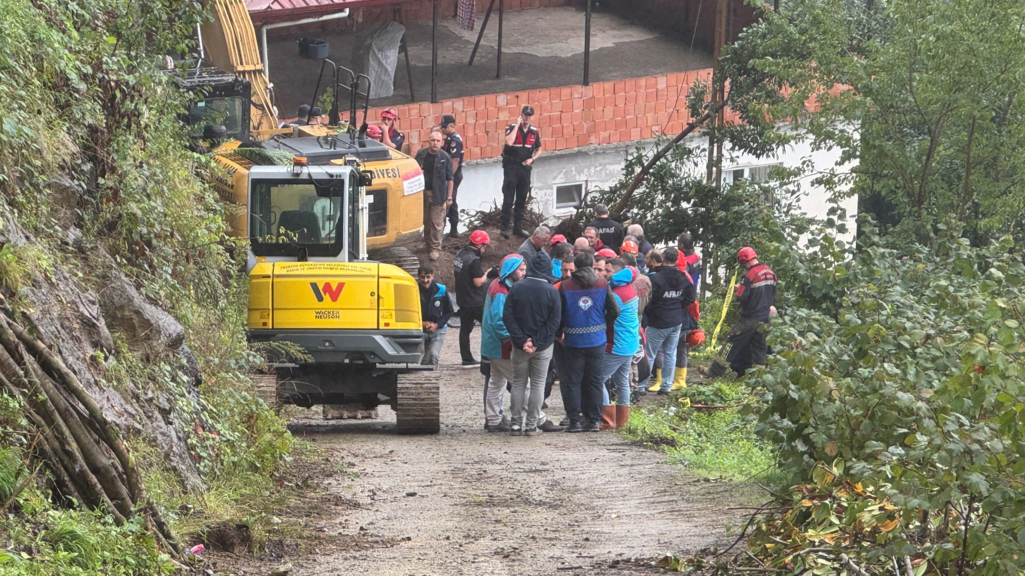 Trabzon’da heyelan: Bir kişi hayatını kaybetti
