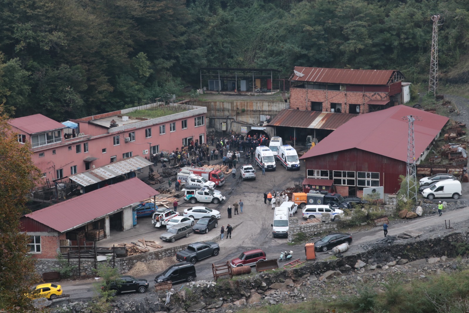 Zonguldak'ta maden ocağında patlama: Ölü ve yaralılar var