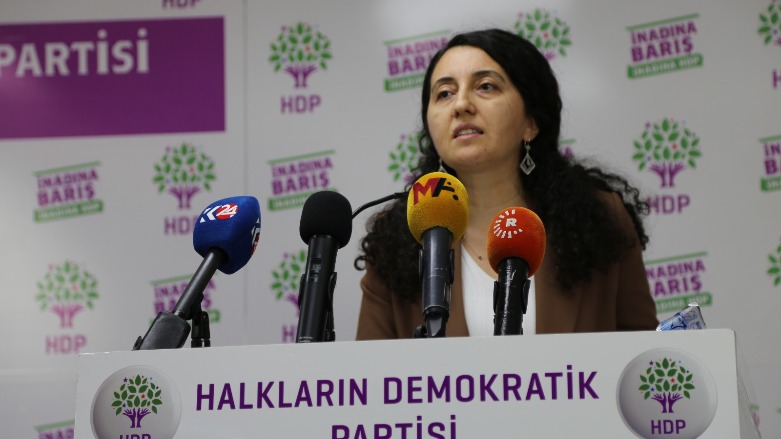 Berdevka Partiya Demokratîk a Gelan (HDP) Ebru Gunay