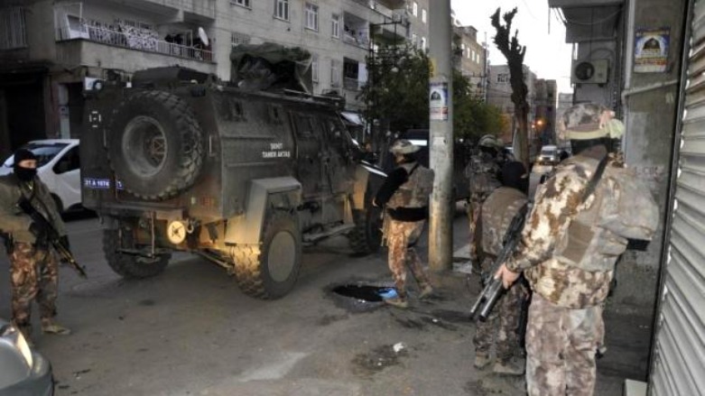 Li Diyarbekirê 11 endamên HDPê hatin binçavkirin