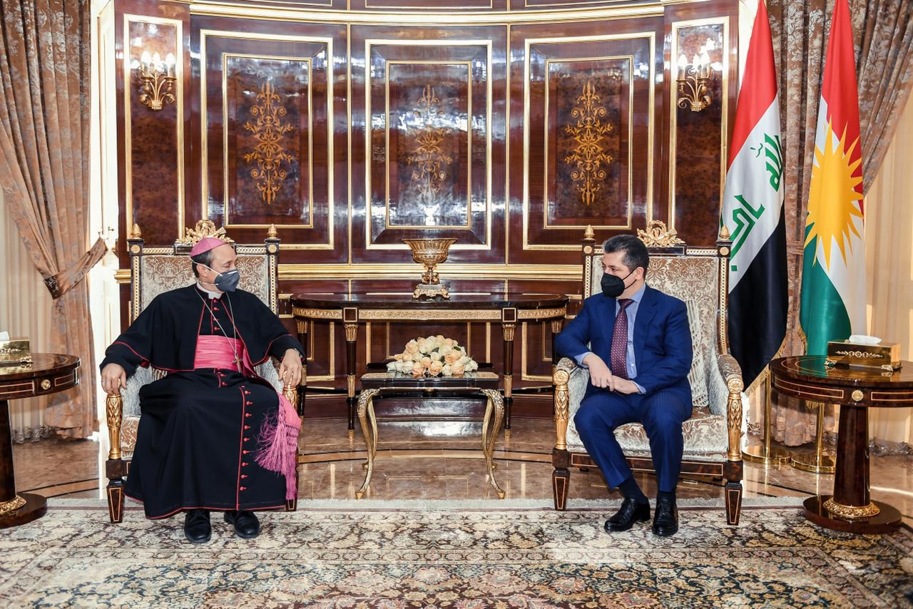 مسرور بارزاني وسفير الفاتيكان لدى العراق