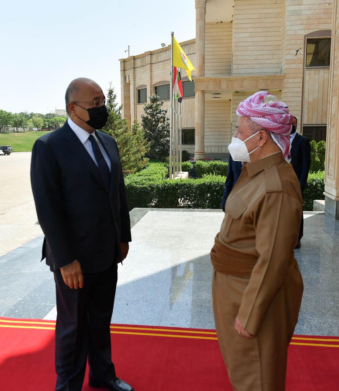 سەرۆك بارزانی پێشوازی لە سەرۆك كۆماری عێراق دەكات
