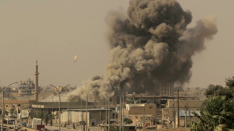 قصف جوي خلال معركة الرقة، 15 أغسطس 2017 © رويترز