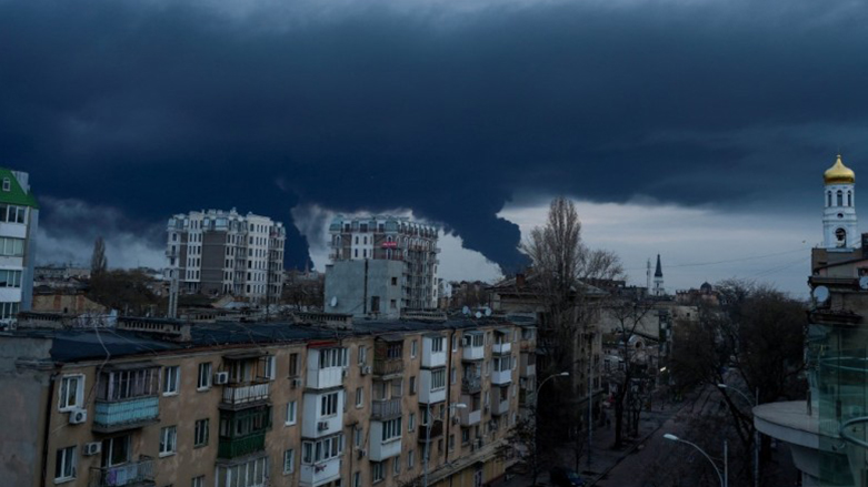 Rûsya: Me 3 depoyên sotemeniyê û parzûngeheke petrolê li Odessa wêran kirin