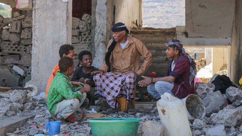 Internally displaced family in an IDP site in Al-Dhale’e Governorate. (Photo: Mahmoud Fadel/YemenUNOCHA/UN Website)
