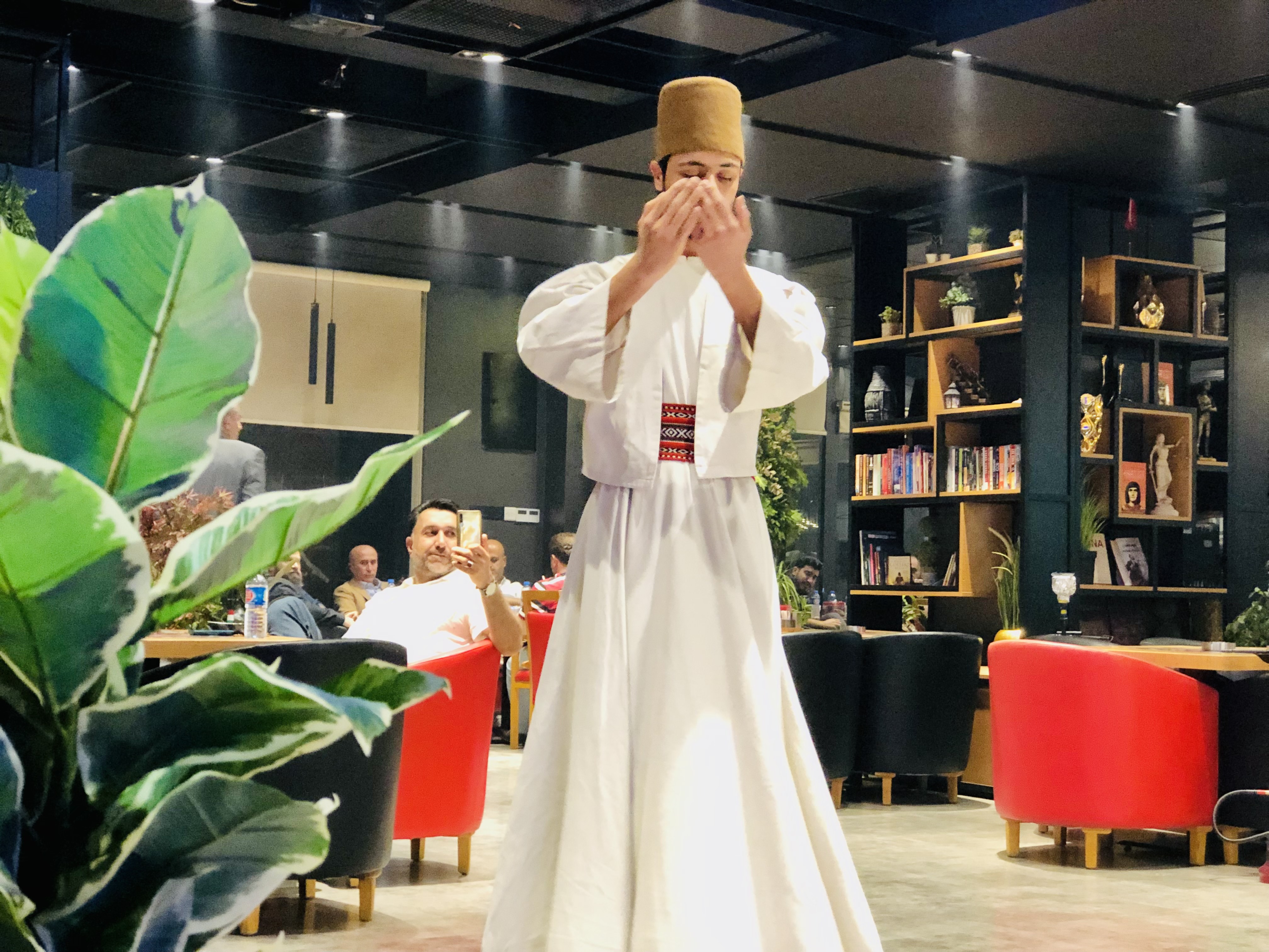 Dervish performing traditional ritualistic movements in Duhok, Apr. 7, 2022 (Photo: Kurmanj Nhili)