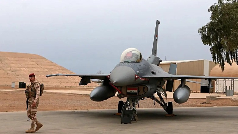 An Iraqi F-16 fighter jet is parked at Balad Airbase (Photo: AP)