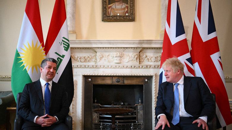 Kurdistan Region Prime Minister Masrour Barzani (left) during his meeting with British Prime Minister Boris Johnson, April 19, 2022. (Photo: Daniel Leal/AFP)