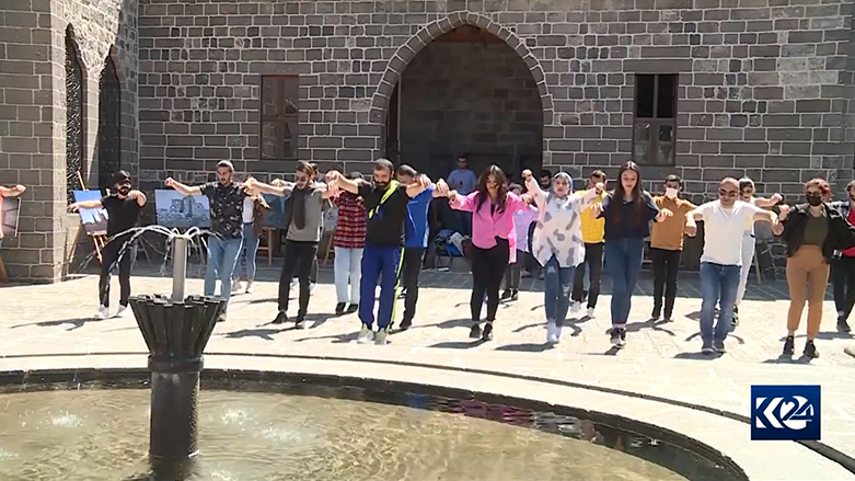 Di Hefteya Geştiyariyê de li hewşa qesra Cemîl Paşa çalakî hatin lidarxistin