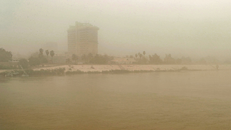 A view of the right bank (western) of the Tigris river in Iraq's capital Baghdad during a severe dust storm, April 20, 2022. (Photo: Ahmad Al-Rubaye/AFP)