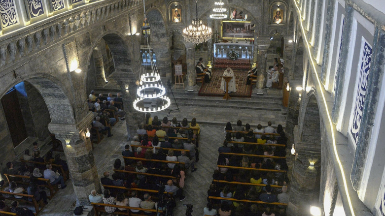 Christian worshippers attend mass at the Mar Tuma Syriac Catholic Church in Iraq's northern city of Mosul on April 30, 2022, for the first time since its restoration after it was ransacked by Islamic State group jihadists (Photo: Zaid AL-OB