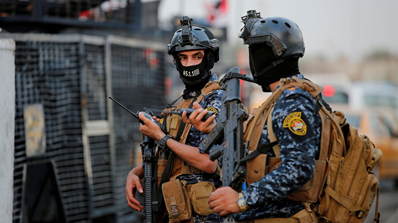 اثنين من أفراد الأمن العراقي (وكالات)