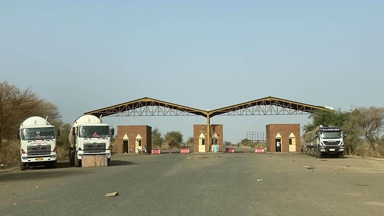 المعبر الحدودي بين تشاد والسوان