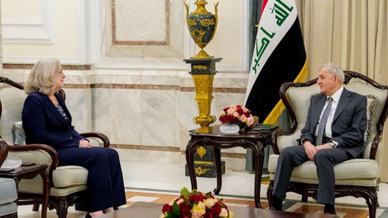 Iraqi President, Abdul Latif Rashid (right), during his meeting United States Ambassador to Iraq, Alina L. Romanowski, April 18, 2023. (Photo: Iraqi Presidency)