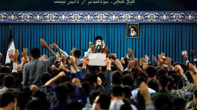 کۆبوونەوەی عەلی خامەنەیی لەگەڵ قوتابیانی زانکۆ