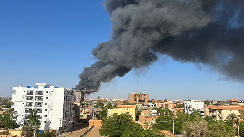 دیمەنێکی دوای پێکدادانەکانی نێوان سوپای سودان و هێزەکانی پاڵپشتیی خێرا لە خەرتوومی پایتەختی ئەو وڵاتە | وێنە: AFP