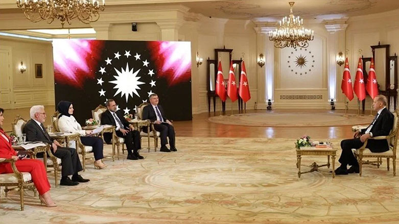 Dün canlı yayında rahatsızlanan Erdoğan bugünkü programlarını iptal etti