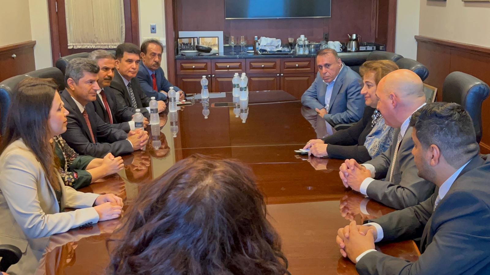 کۆبوونەوەی شاندەکە لەگەڵ سەحەر خوری کینکانۆن، راوێژکاری باڵای سیاسی لە دێسکی عێراقی لە وەزارەتی دەرەوەی ئەمەریکا