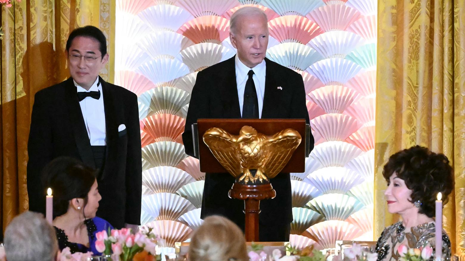 جو بایدن، رئیس جمهور ایالات متحده، در کنار فومیو کیشیدا، نخست وزیر ژاپن در کاخ سفید. ١٠ آوریل ٢٠٢٤. عکس: خبرگزاری فرانسه