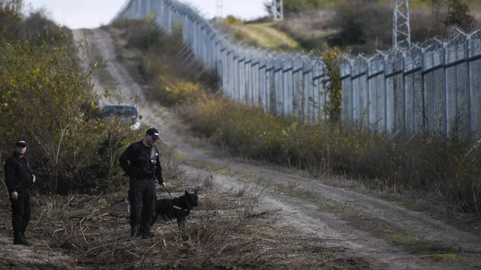 Bulgarian police patrol the border fence on the Bulgaria-Turkey border near the village of Matochina on November 4, 2021. (Photo: AFP)