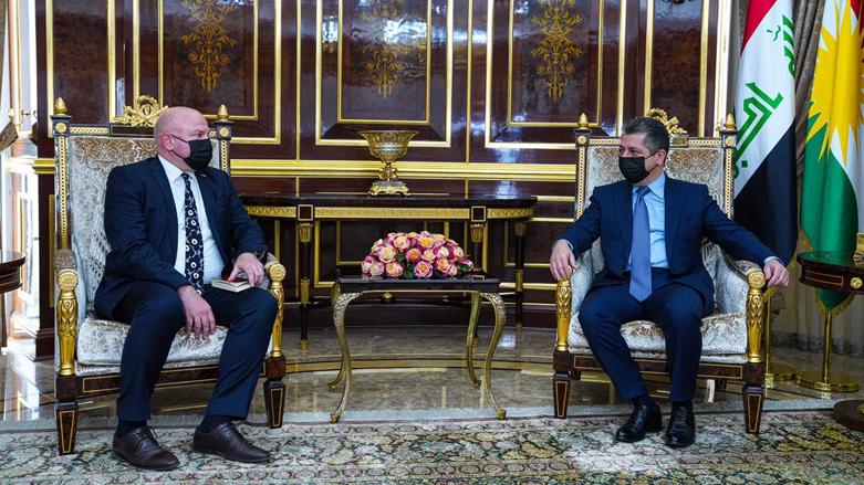 Masrour Barzani (Right), Prime Minister of Kurdistan Regional Government, with Vesa Hakkinen, the Finnish ambassador to Iraq. March 17, 2021. (Photo: KRG)