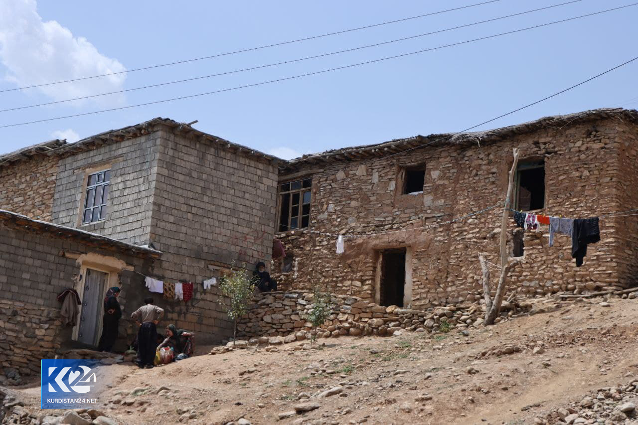 Gund&ecirc; S&ecirc;fetale / W&ecirc;ne: R&ecirc;biwar Mehm&ucirc;dpor