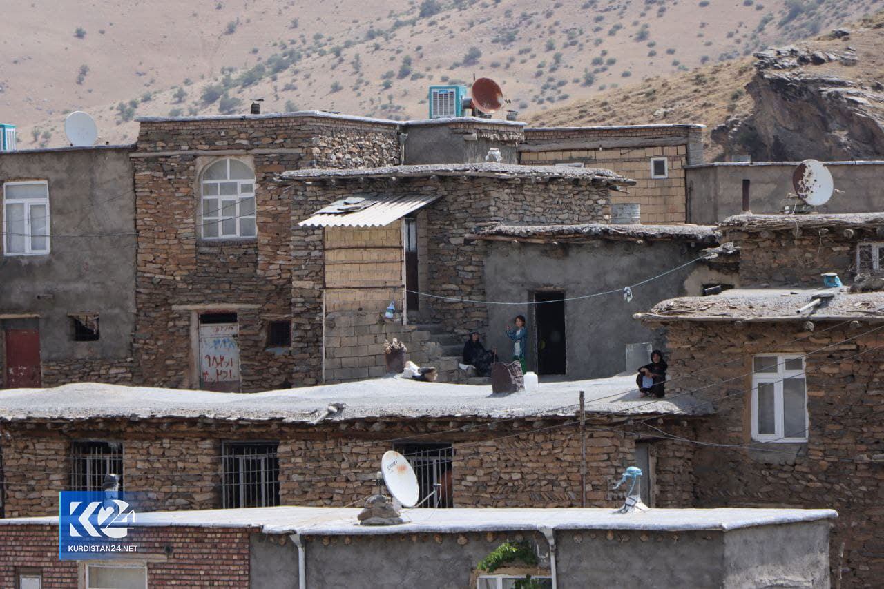 Gund&ecirc; S&ecirc;fetale / W&ecirc;ne: R&ecirc;biwar Mehm&ucirc;dpor