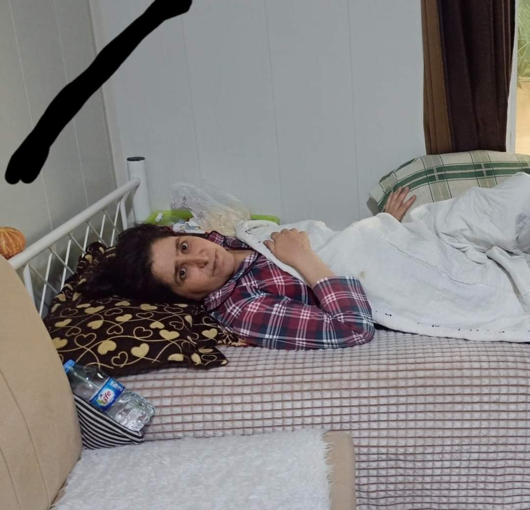 ماردین مه&zwnj;حموود فه&zwnj;تاح، سه&zwnj;رۆكی رێكخراوی له&zwnj;كاتی نه&zwnj;خۆشكه&zwnj;وتنی له&zwnj;سه&zwnj;ر جێگا