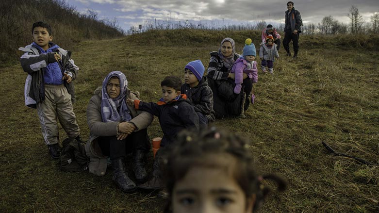 Foto: Afgan göçmenler Bosna Hersek'ten Hırvatistan sınırına yaklaşıyor / Damir Sagolj