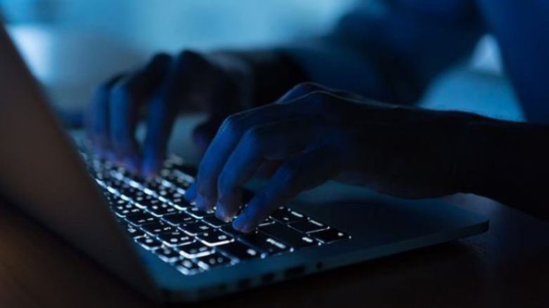 الأمن العراقي يعتقل 18 مبتزاً إلكترونياً في محافظات مختلفة