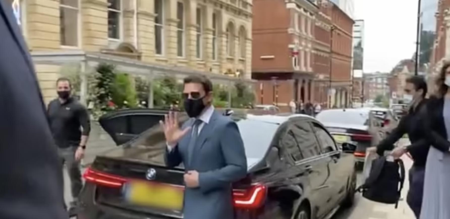 كه&zwnj;لوپه&zwnj;له&zwnj; گرانبه&zwnj;هاكانی تۆم كرووز له&zwnj;گه&zwnj;ڵ ئۆتۆمبێله&zwnj;كه&zwnj;ی دزران