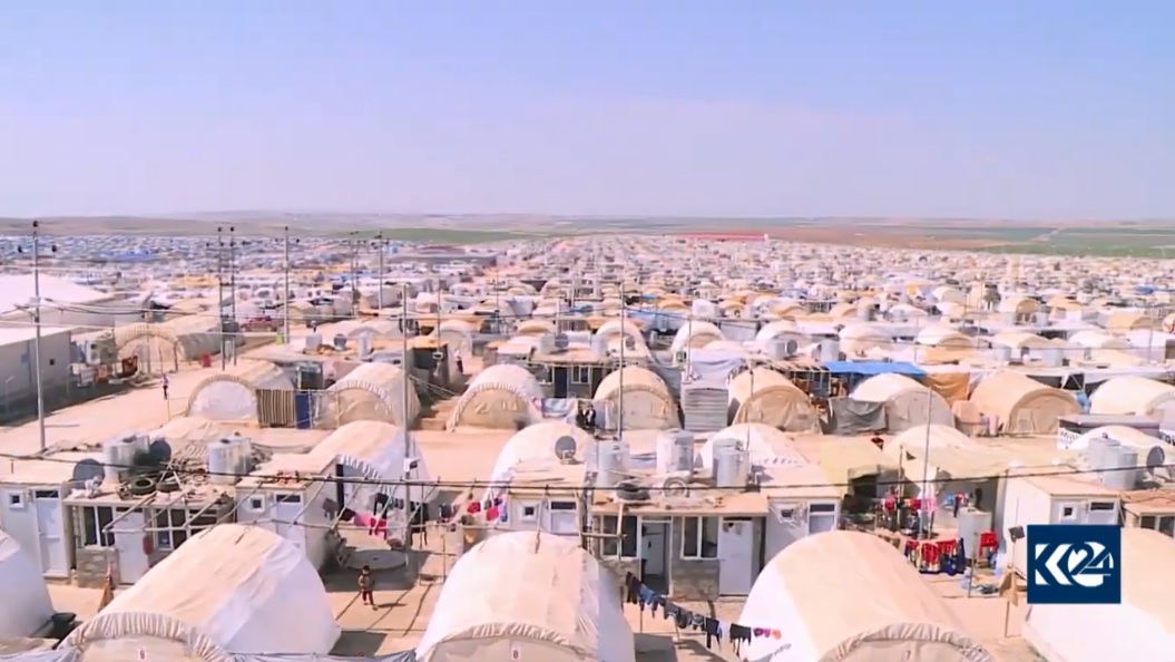 در اقلیم کوردستان حدود ٣٠٠ هزار پناهنده غرب کوردستان و بیش از ٧٨٠ هزار آواره داخلی ساکن هستند