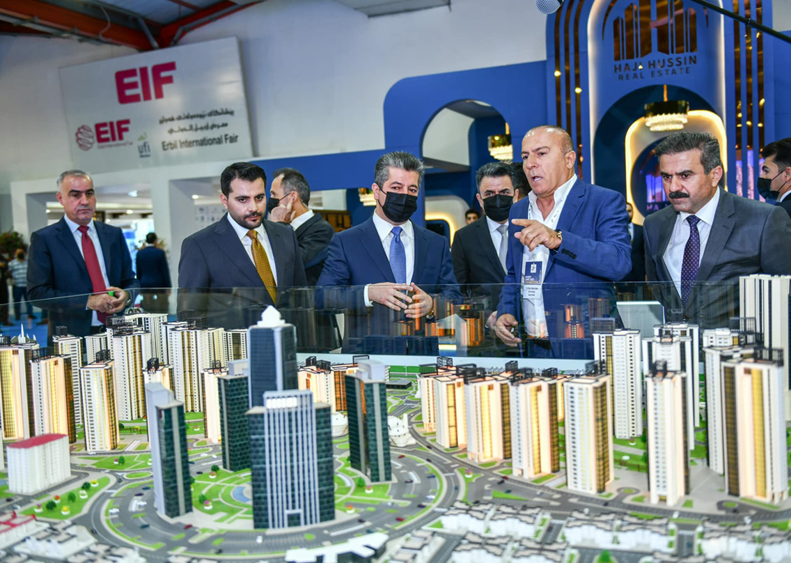 Kurdistan Region Prime Minister Masrour Barzani surveys a residential project at the third Invest Expo in Erbil, August 16, 2022. (Photo: KRG)