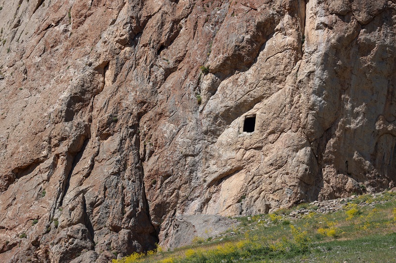 Kaya mezar
