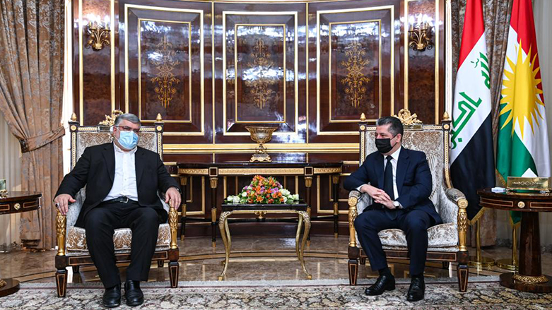 Kurdistan Region Prime Minister Masrour Barzani (right) during his meeting with Iran's West Azerbaijan Governor Mohammed Sadegh Motamadian  in Erbil, August 23, 2022. (Photo: KRG)