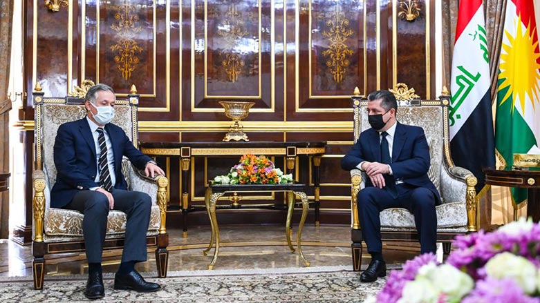 Prime Minister Masrour Barzani on Tuesday met with Hakan Karacay, the Turkish Consul General to Erbil (Photo: KRG).