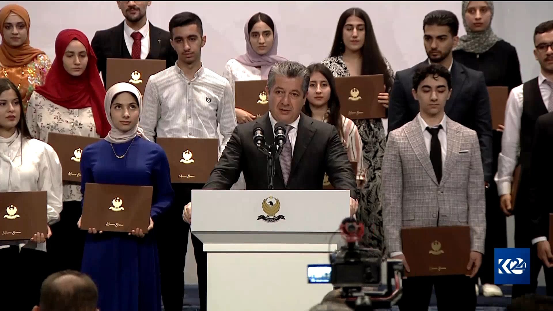 مسرور بارزانی، نخست وزیر اقلیم کوردستان در مراسم تقدیر از دانش آموزان برتر