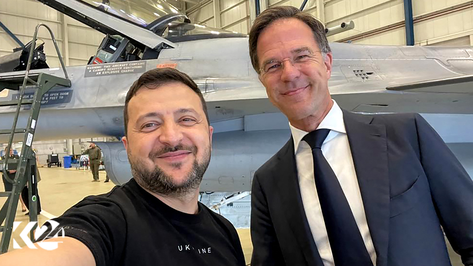 In this photograph released by the Ukrainian Presidential Press Service on Sunday, President Volodymyr Zelensky takes a selfie with Dutch Prime Minister Mark Rutte at Eindhoven Air Base in the Netherlands. (Photo: AFP/Getty Images)