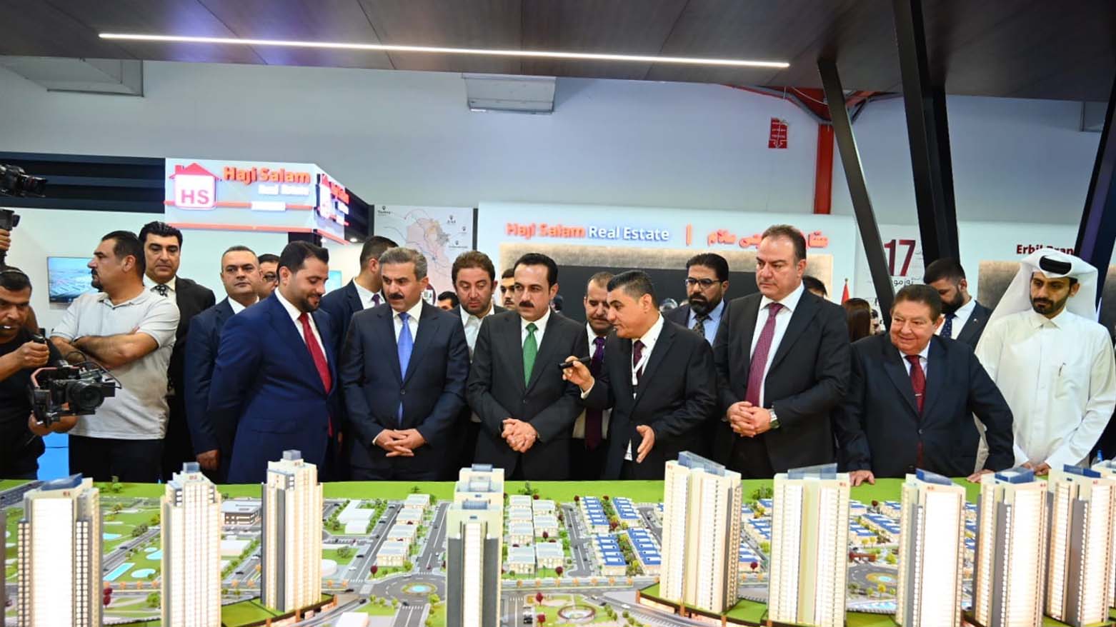 Officials review a design of a real estate project in Erbil, Aug. 22, 2023. (Photo: Erbil Governorate)
